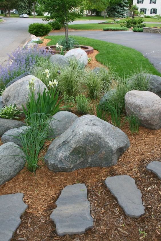 25 Creative Stone Landscaping Ideas For Your Front Yard