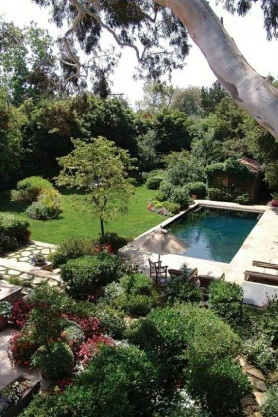 Channel the Charm of an English Country Garden